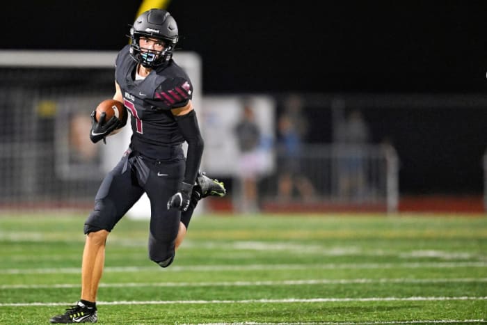 West Linn Tualatin football Oregon October 7 2022 Leon Neuschwander 40